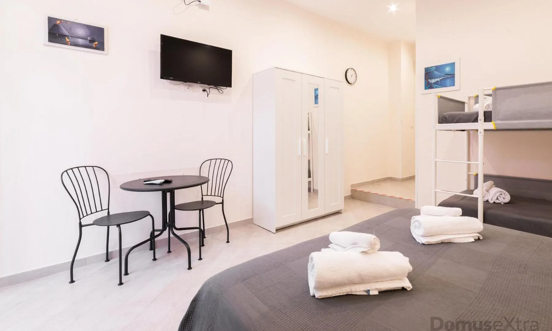 Apartamento Dimora Sergente Maggiore By Domusextra Nápoles