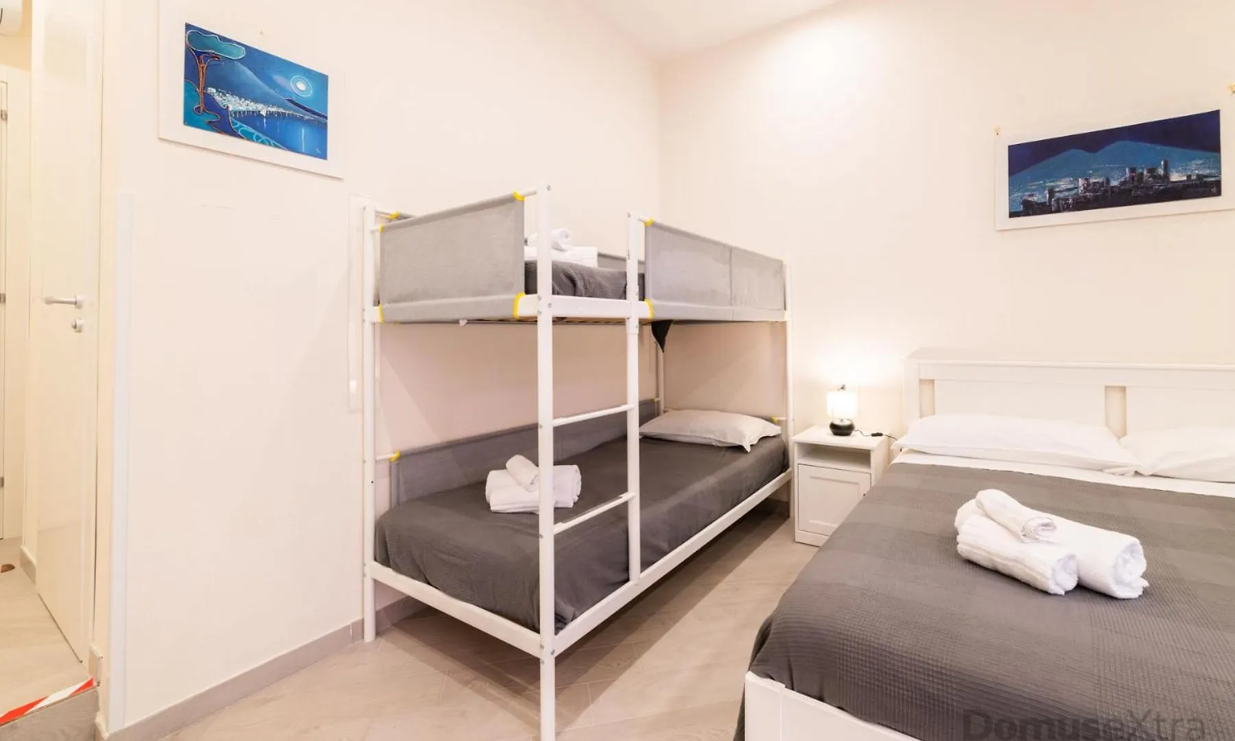 Apartamento Dimora Sergente Maggiore By Domusextra Nápoles Itália