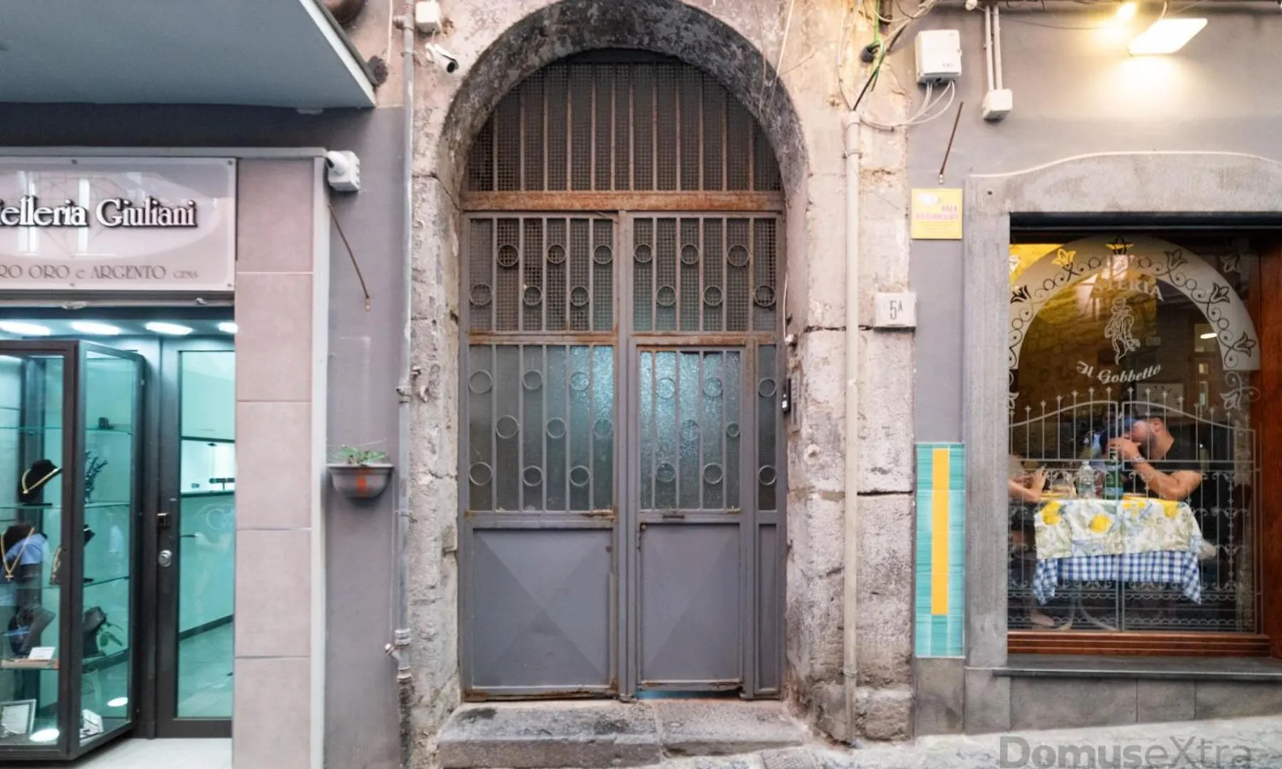 Dimora Sergente Maggiore By Domusextra Nápoles Apartamento