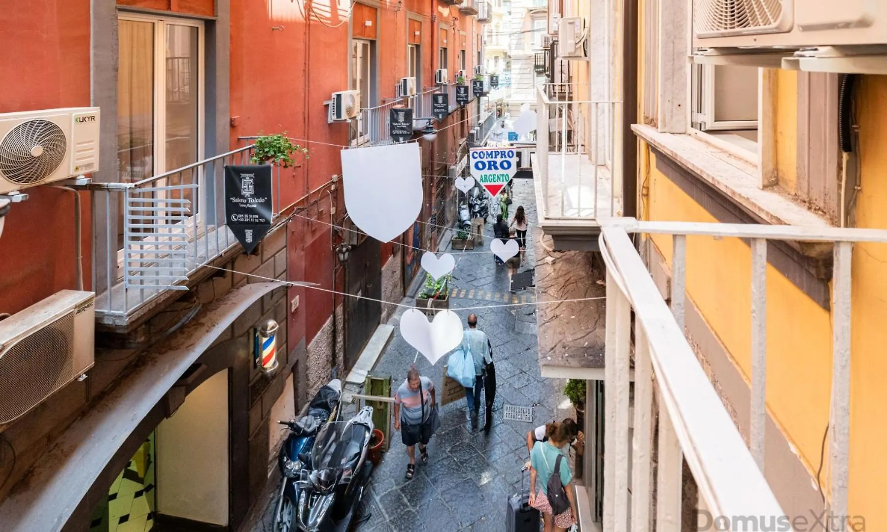 Apartment Dimora Sergente Maggiore By Domusextra Naples Italy